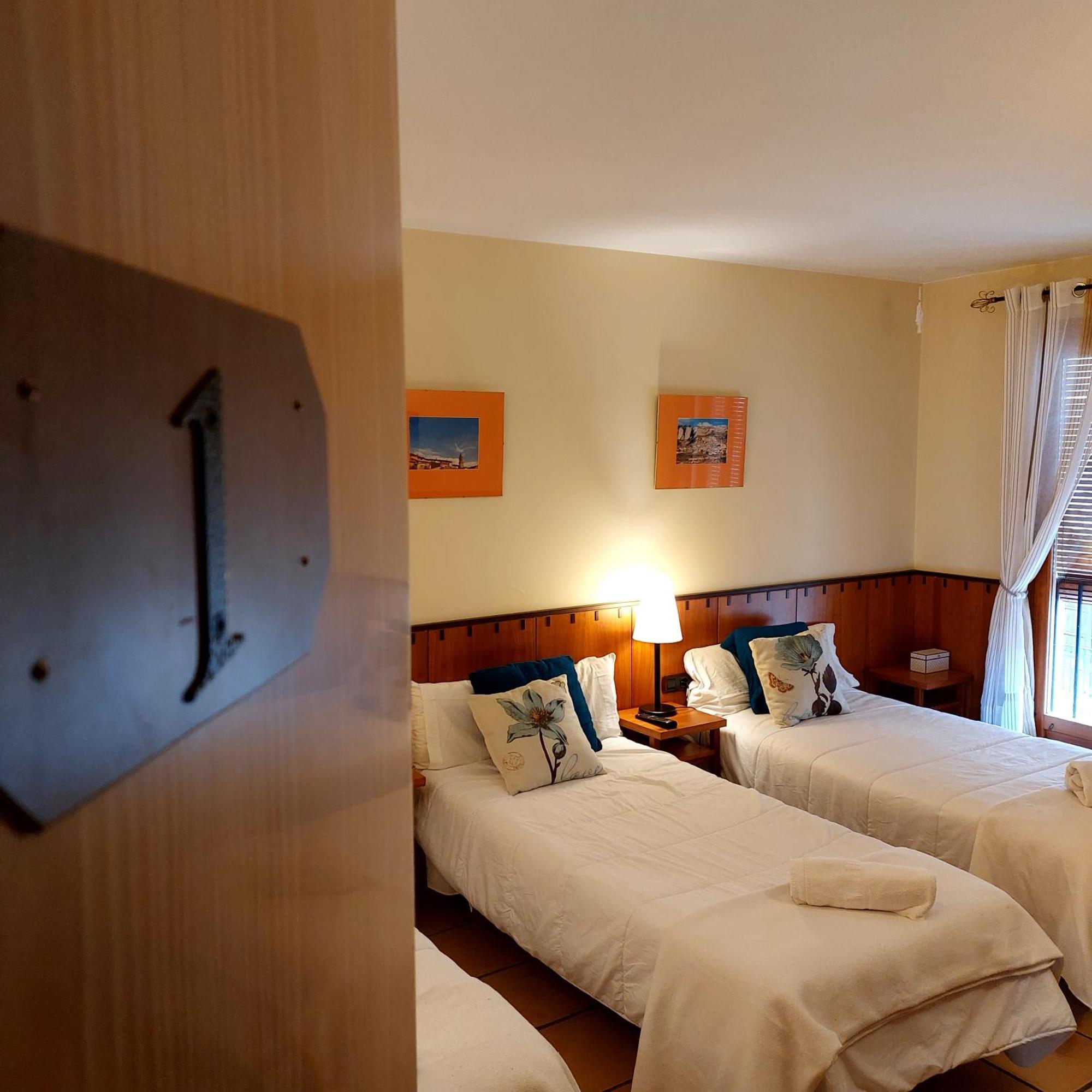 Hostal Tastavins Peñarroya de Tastavins Habitación foto